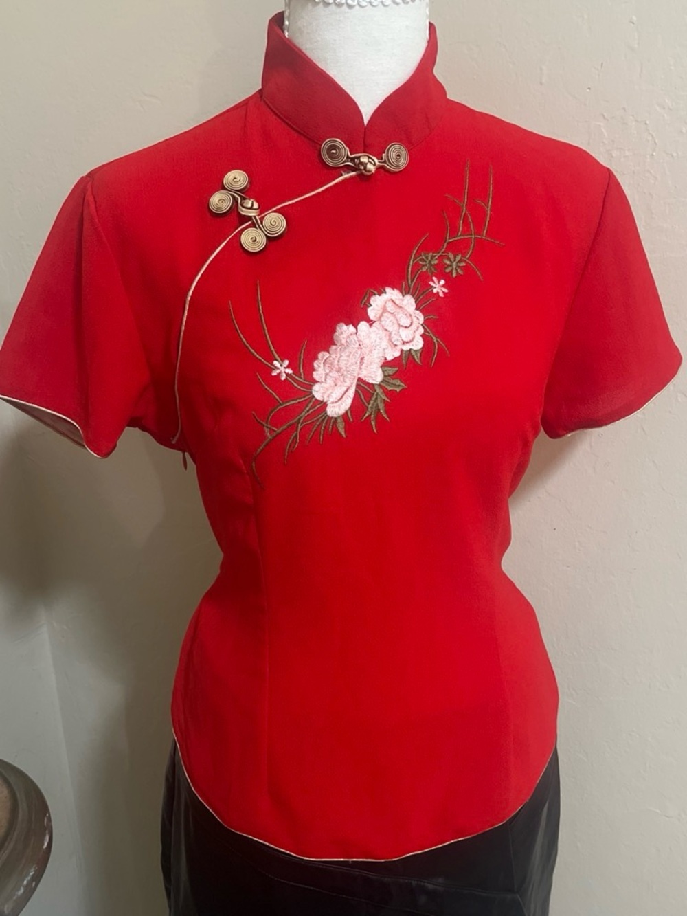 Red Floral Embroidered Mandarin Collar Women's Top